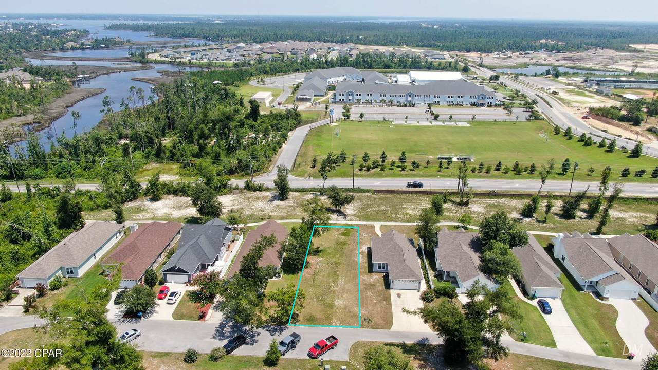 4015 Oak Forest Drive - Photo 1