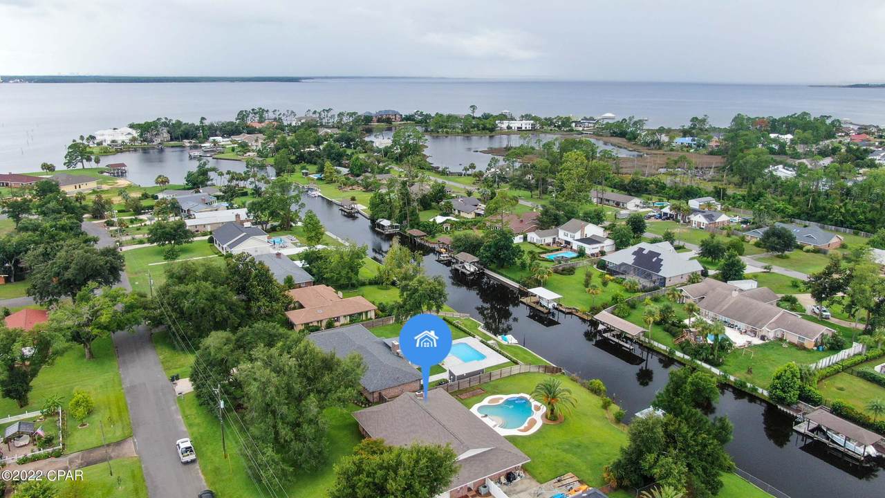 2922 Kings Drive - Photo 1