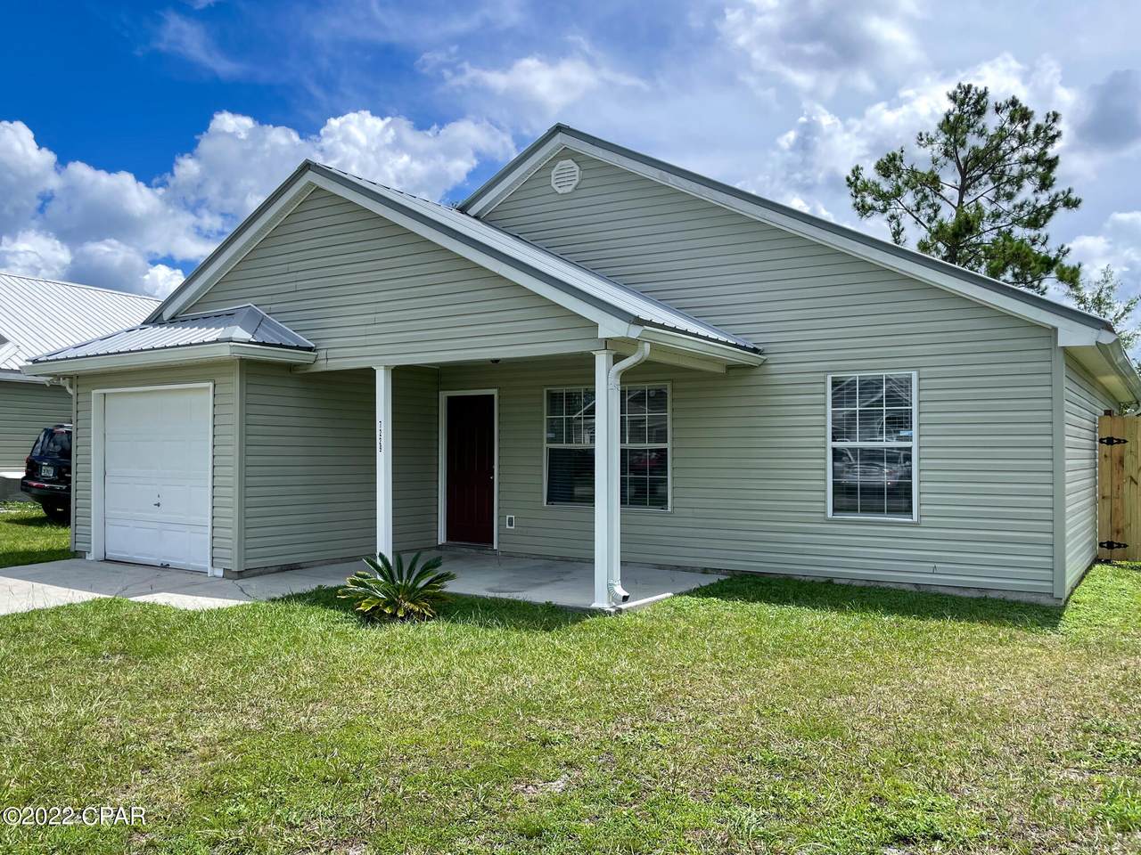 7229 Lake Suzzanne Way - Photo 1