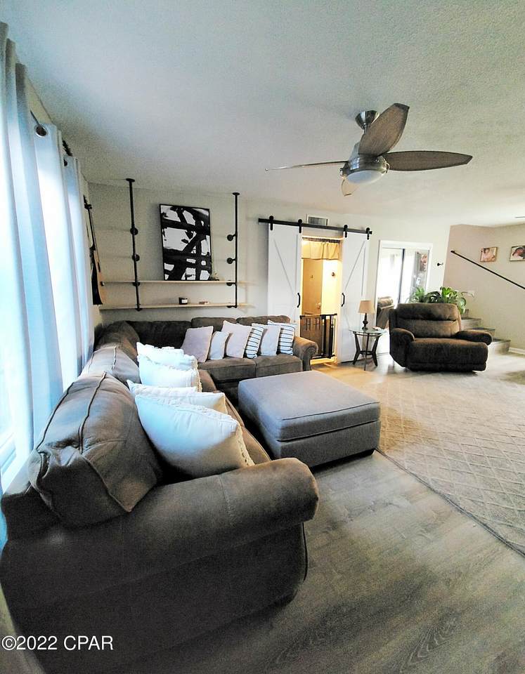 7015 Lagoon Drive - Photo 1