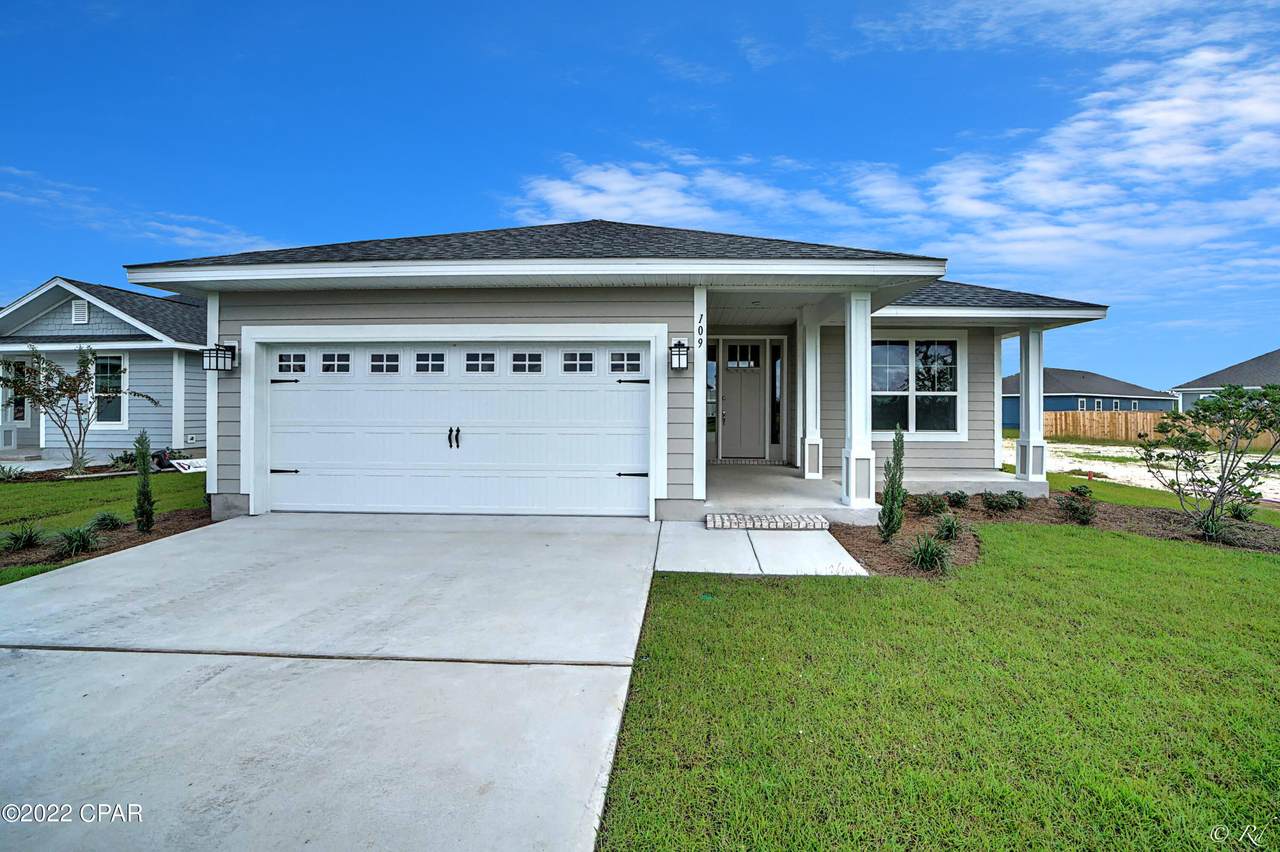 109 Saw Grass Way - Photo 1