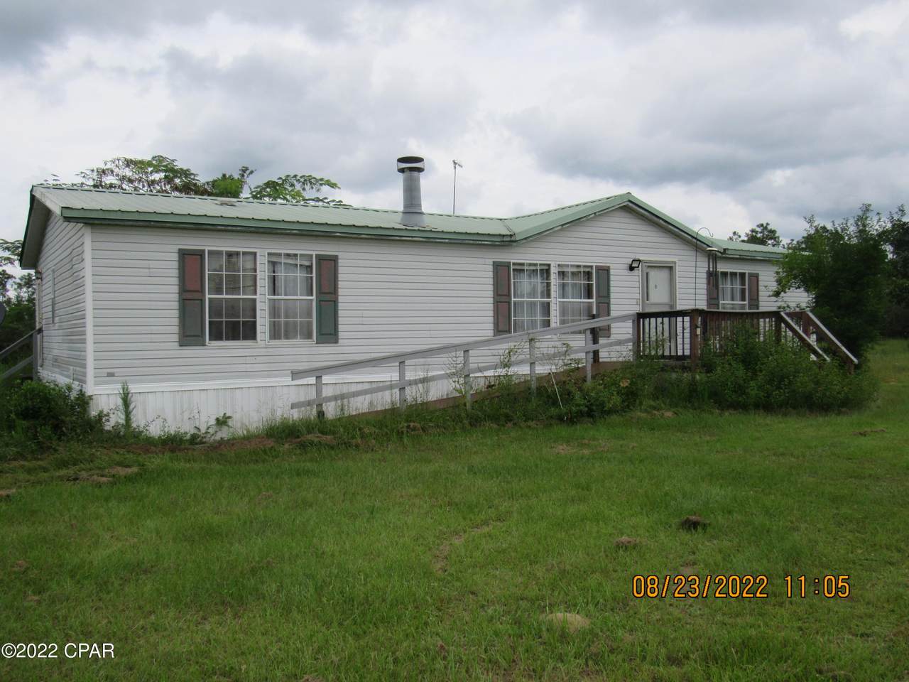 404 Red Deer Road - Photo 1