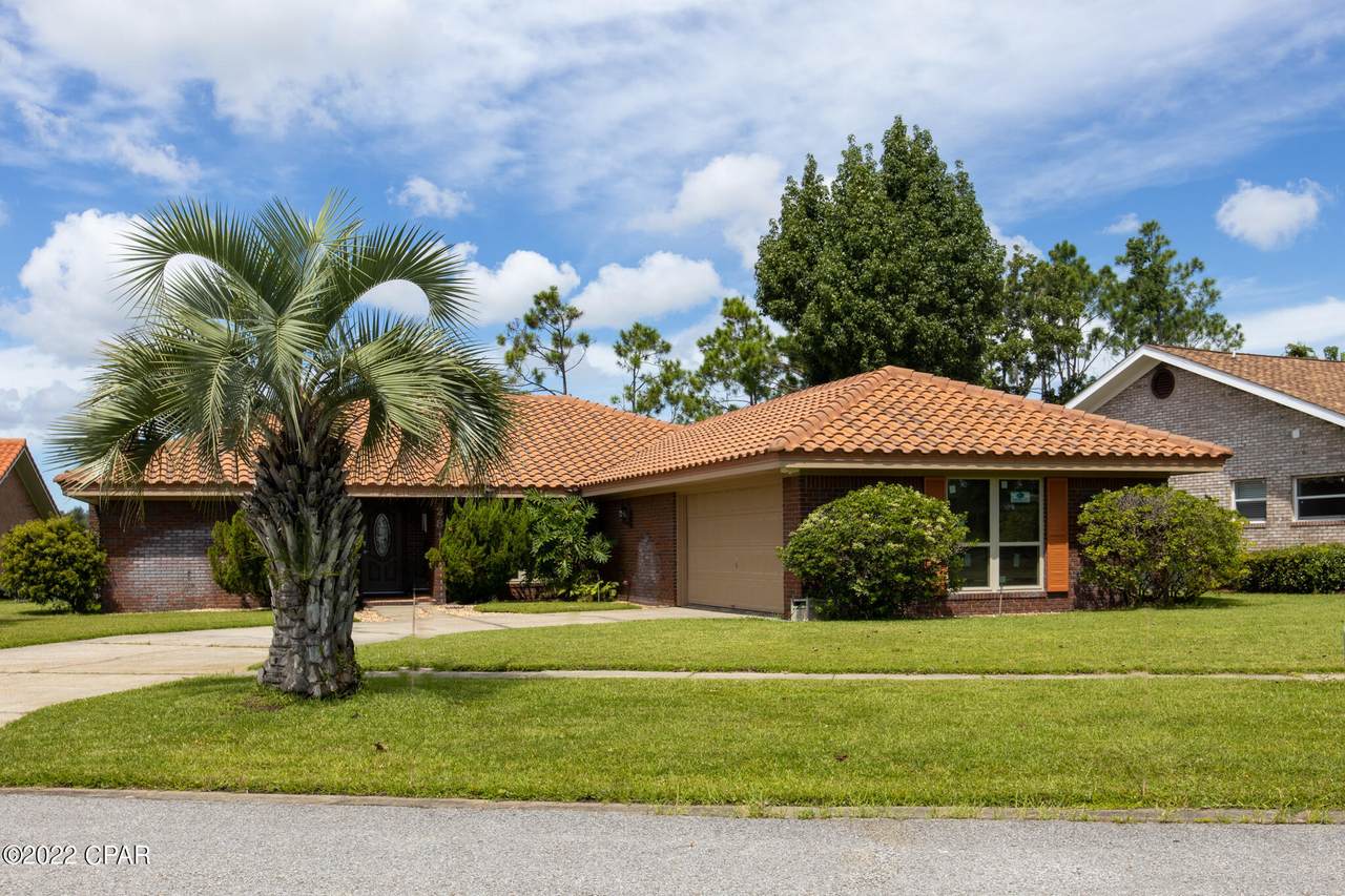 281 Hugh Thomas Drive - Photo 1