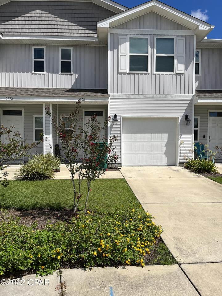 5908 Callaway Circle - Photo 1