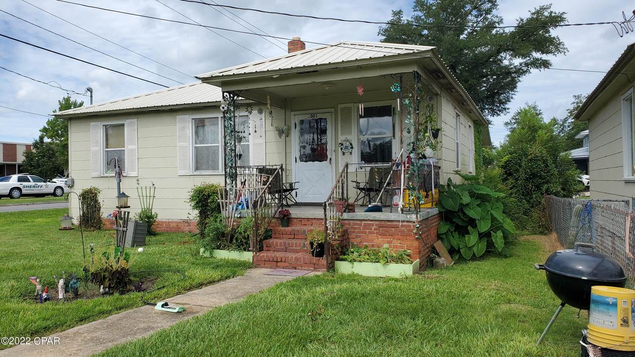 3001 5th Street - Photo 1