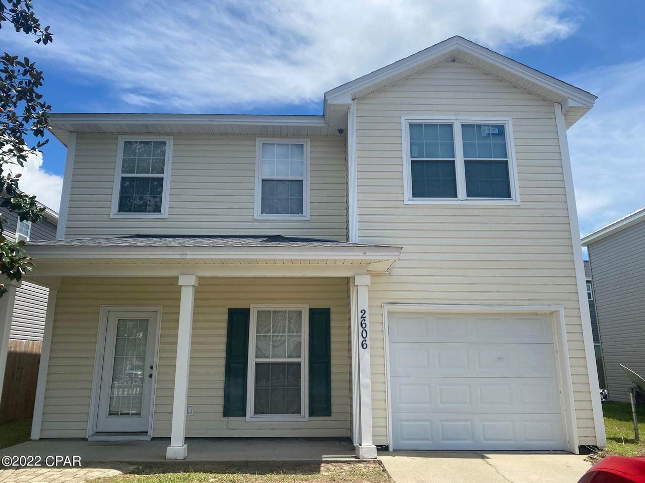 2606 Laurel Drive - Photo 1