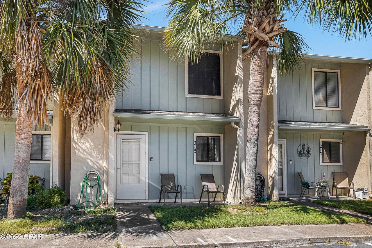 215 Saint Katherine Boulevard - Photo 1