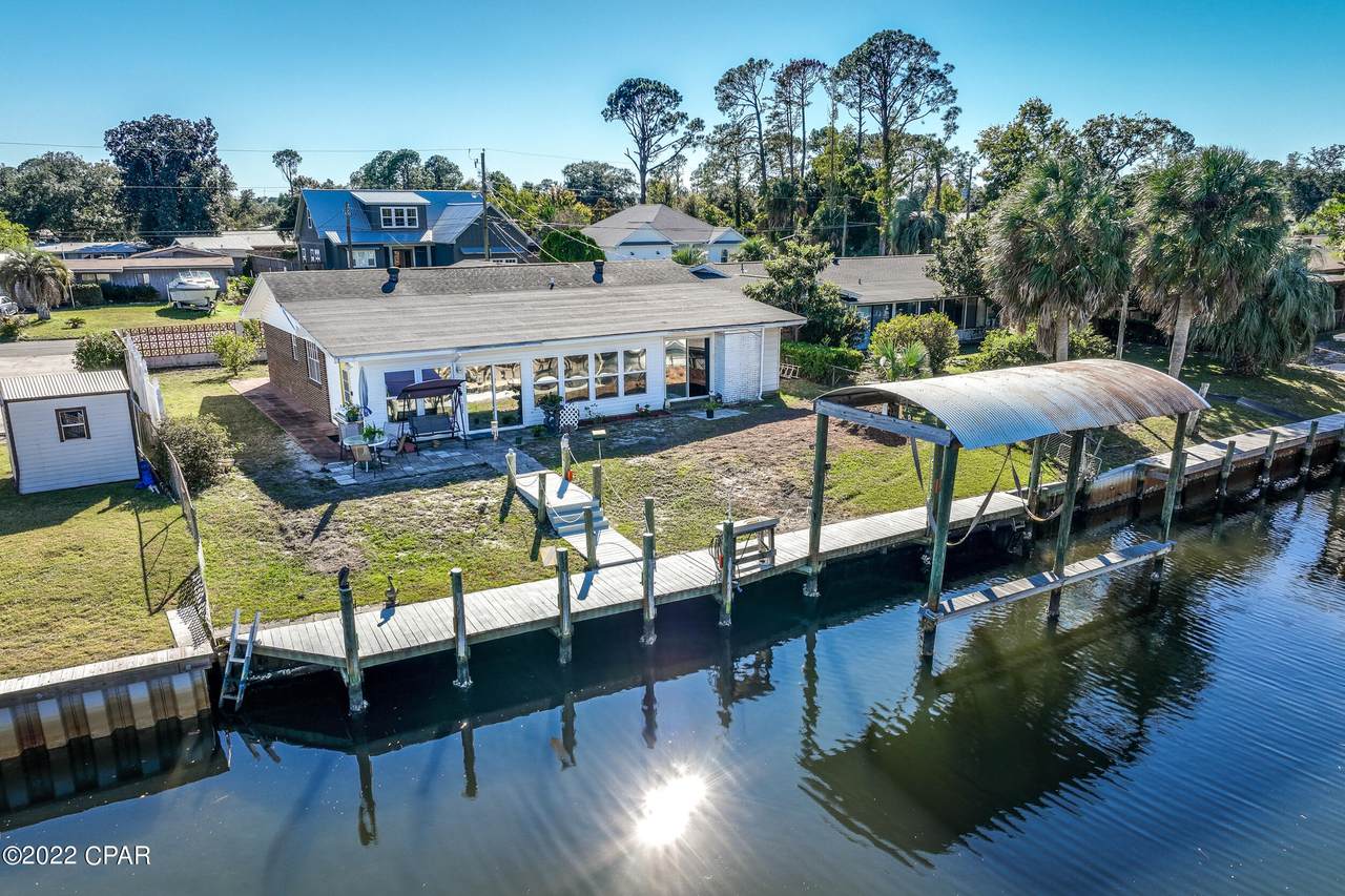 211 Sunset Lane - Photo 1
