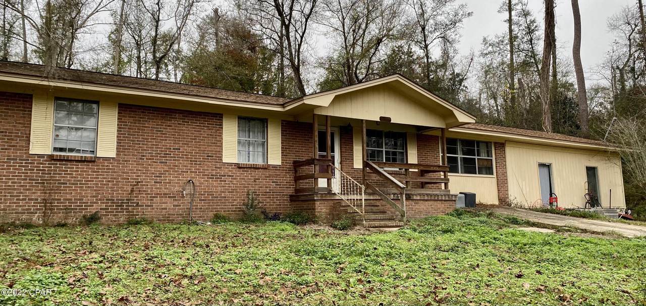 862 Walnut Street - Photo 1