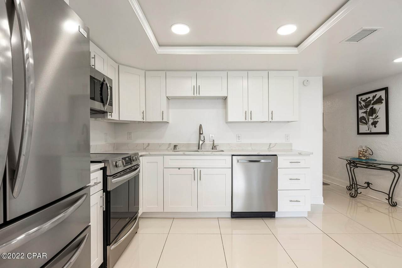 8727 Thomas Drive - Photo 1