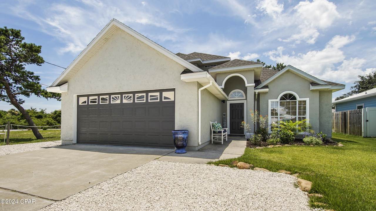 312 Lantana Street - Photo 1