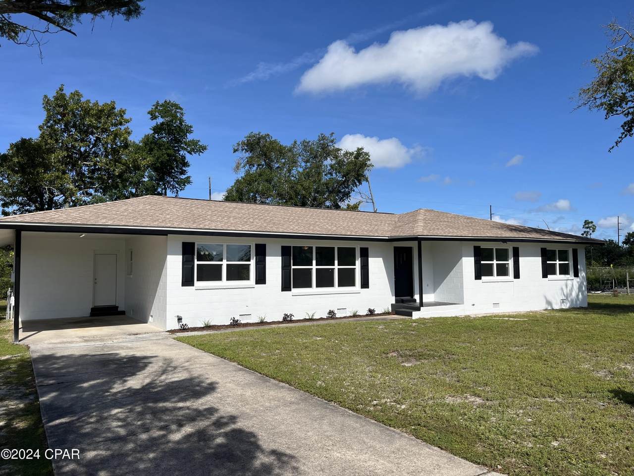1009 Maple Avenue - Photo 1