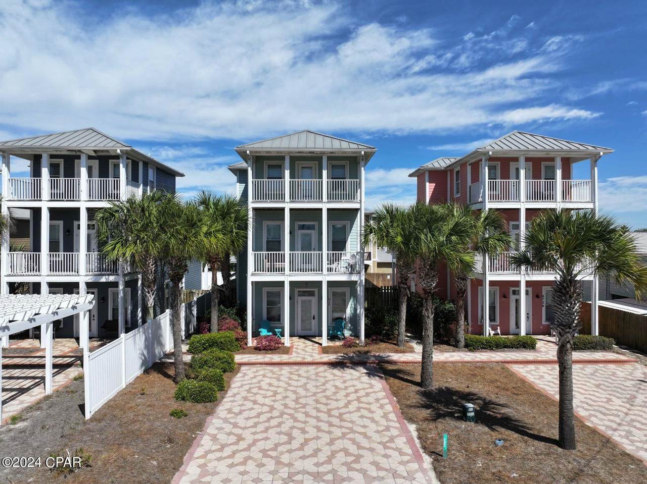 6726 Beach Drive - Photo 1