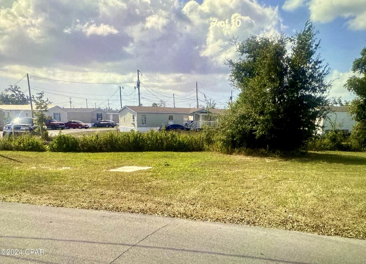 613 Powell Avenue - Photo 1
