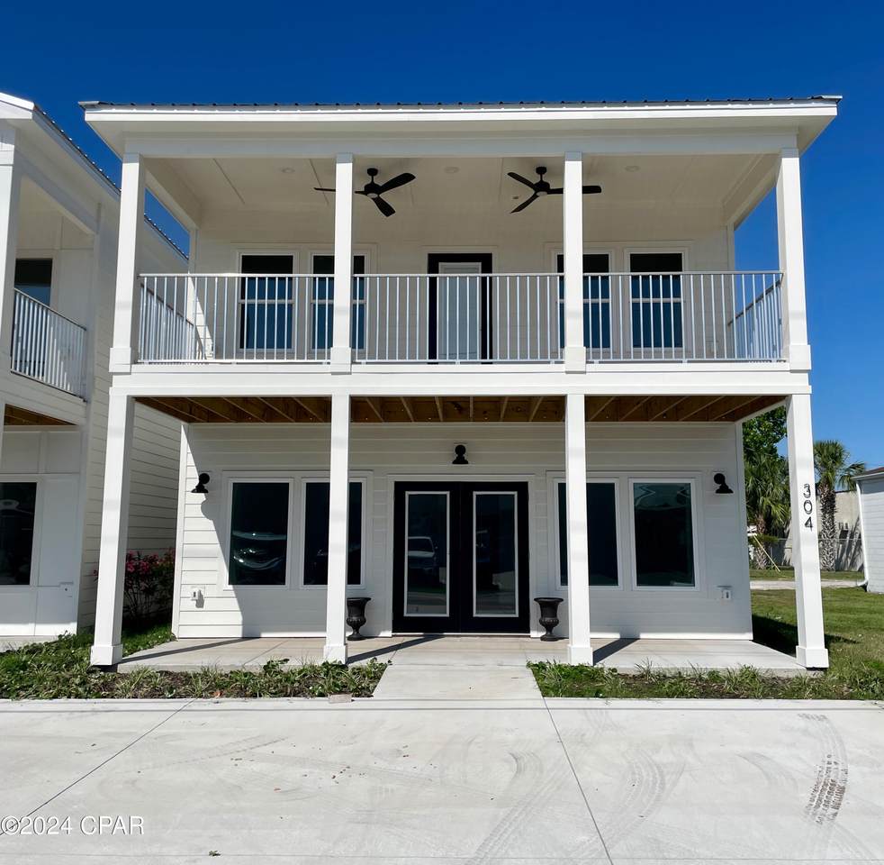 304 Long Avenue - Photo 1