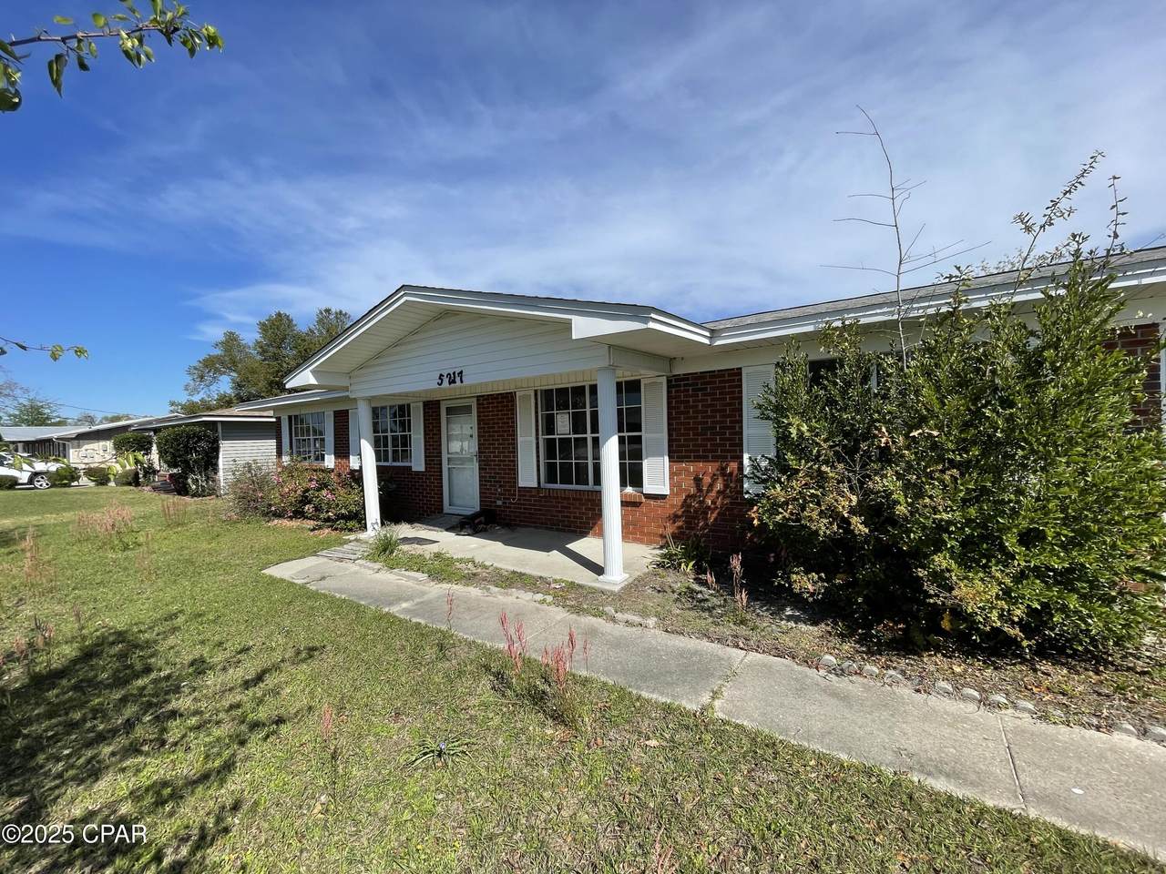 5217 Lakewood Drive - Photo 1