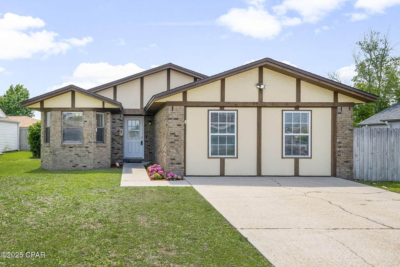 721 J J Drive - Photo 1