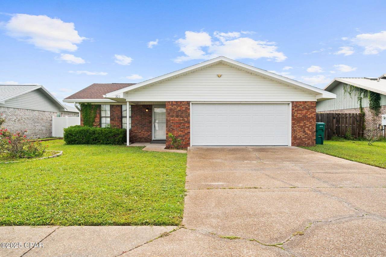 702 Michael Drive - Photo 1