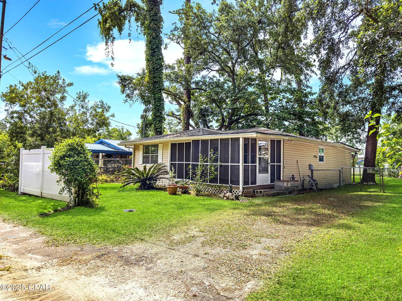 644 Maddox Street - Photo 1