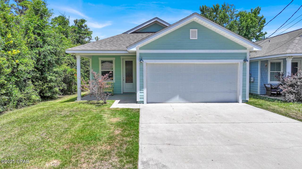 112 Christopher Drive - Photo 1