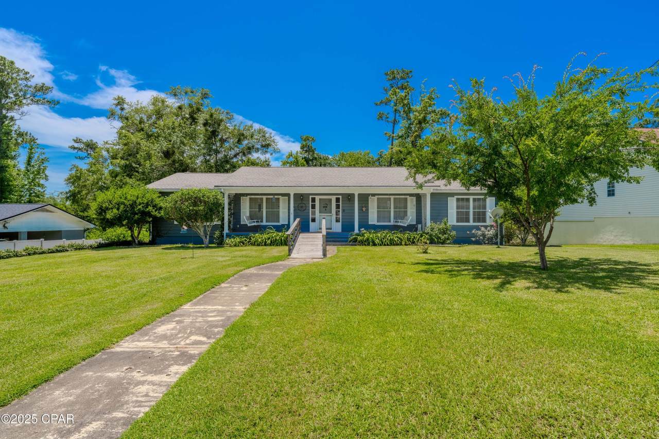 1016 Morgan Avenue - Photo 1