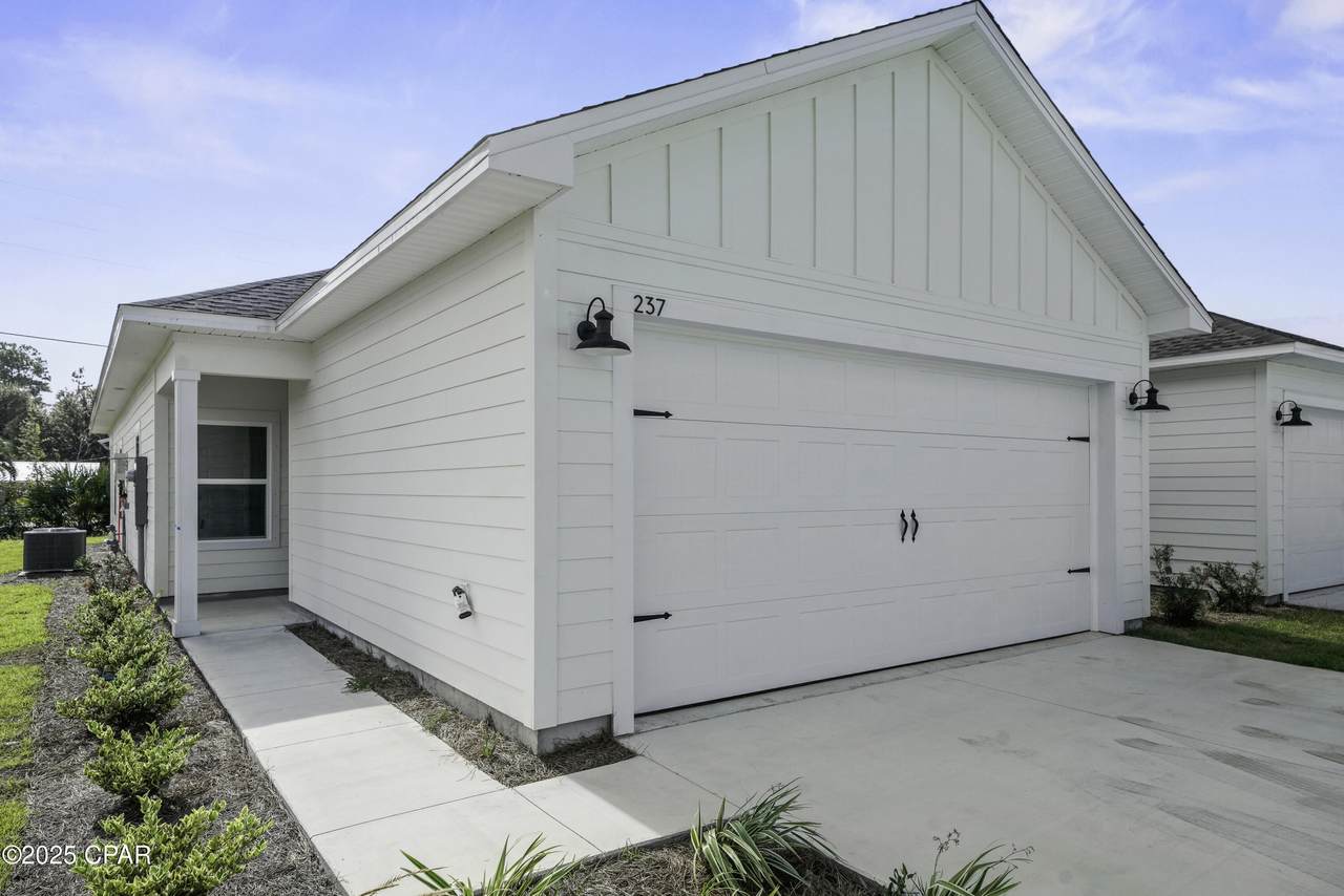 237 Mosaic Drive - Photo 1