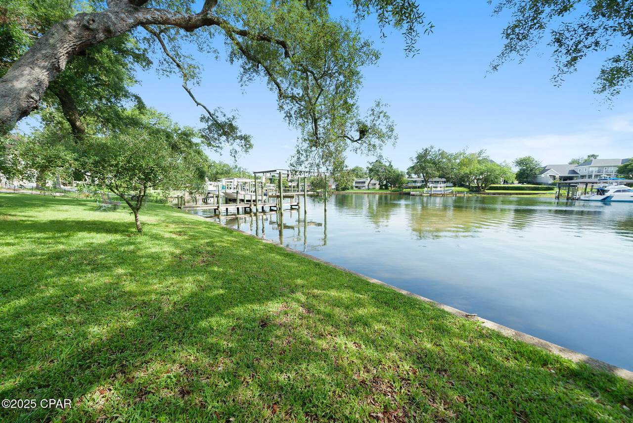 214 Cove Lane - Photo 1