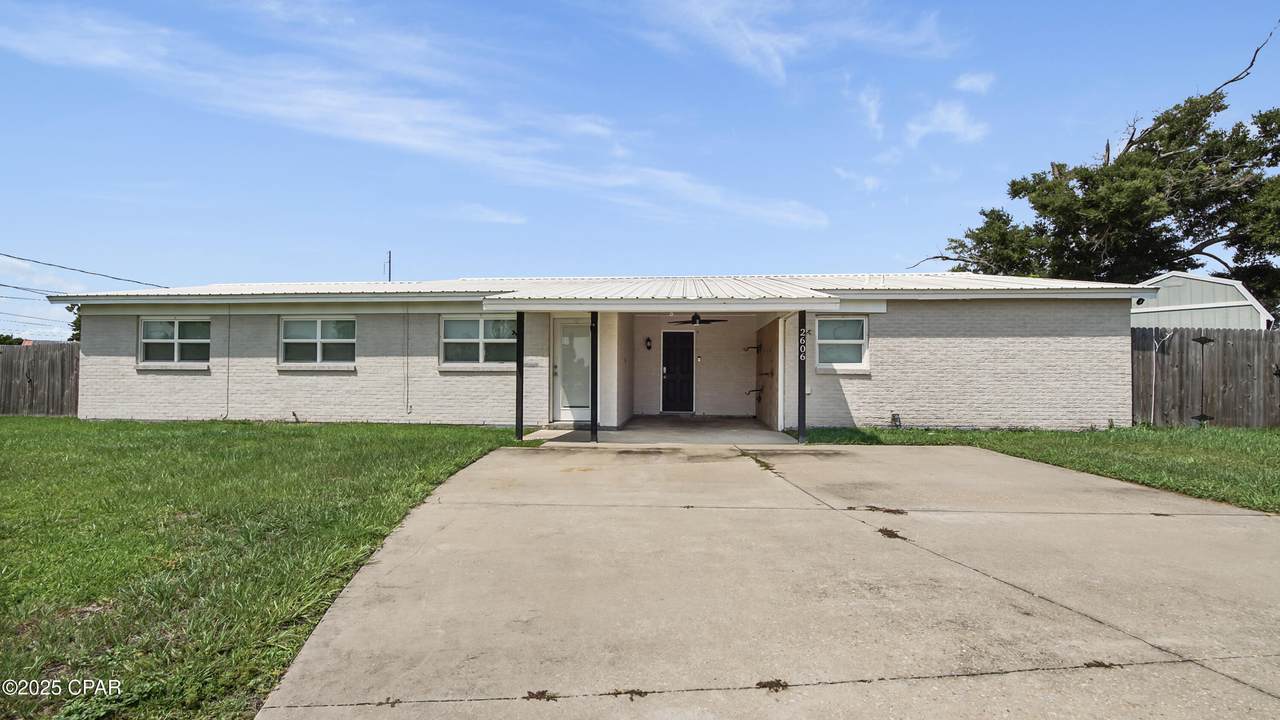 2606 20th Street - Photo 1