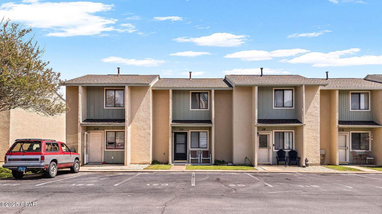 120 Bonnie Lane - Photo 1