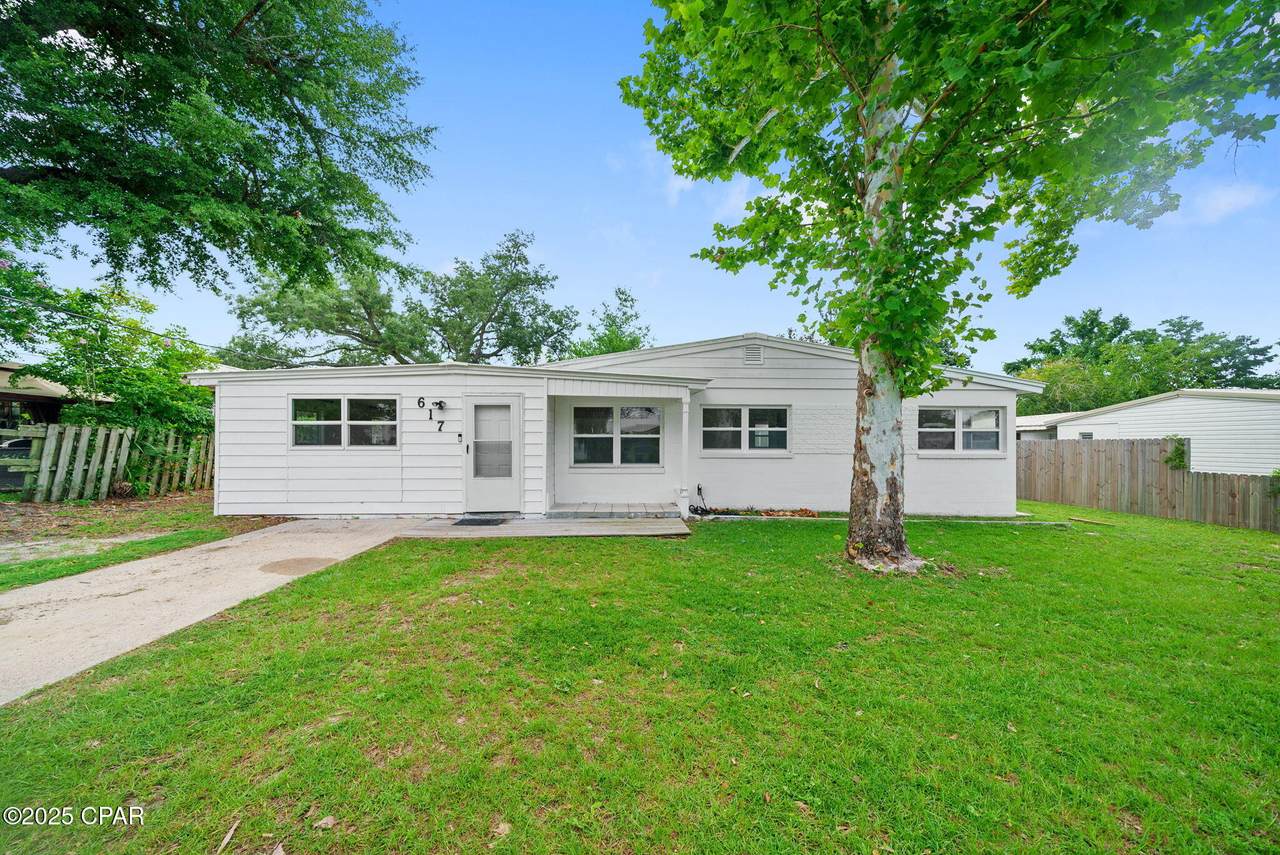 617 9th Plaza - Photo 1