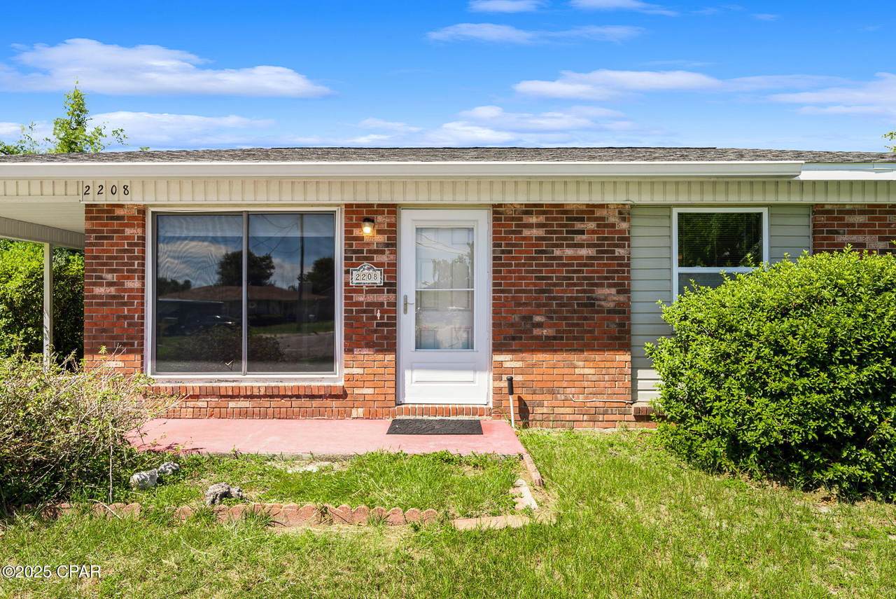 2208 Owens Circle - Photo 1
