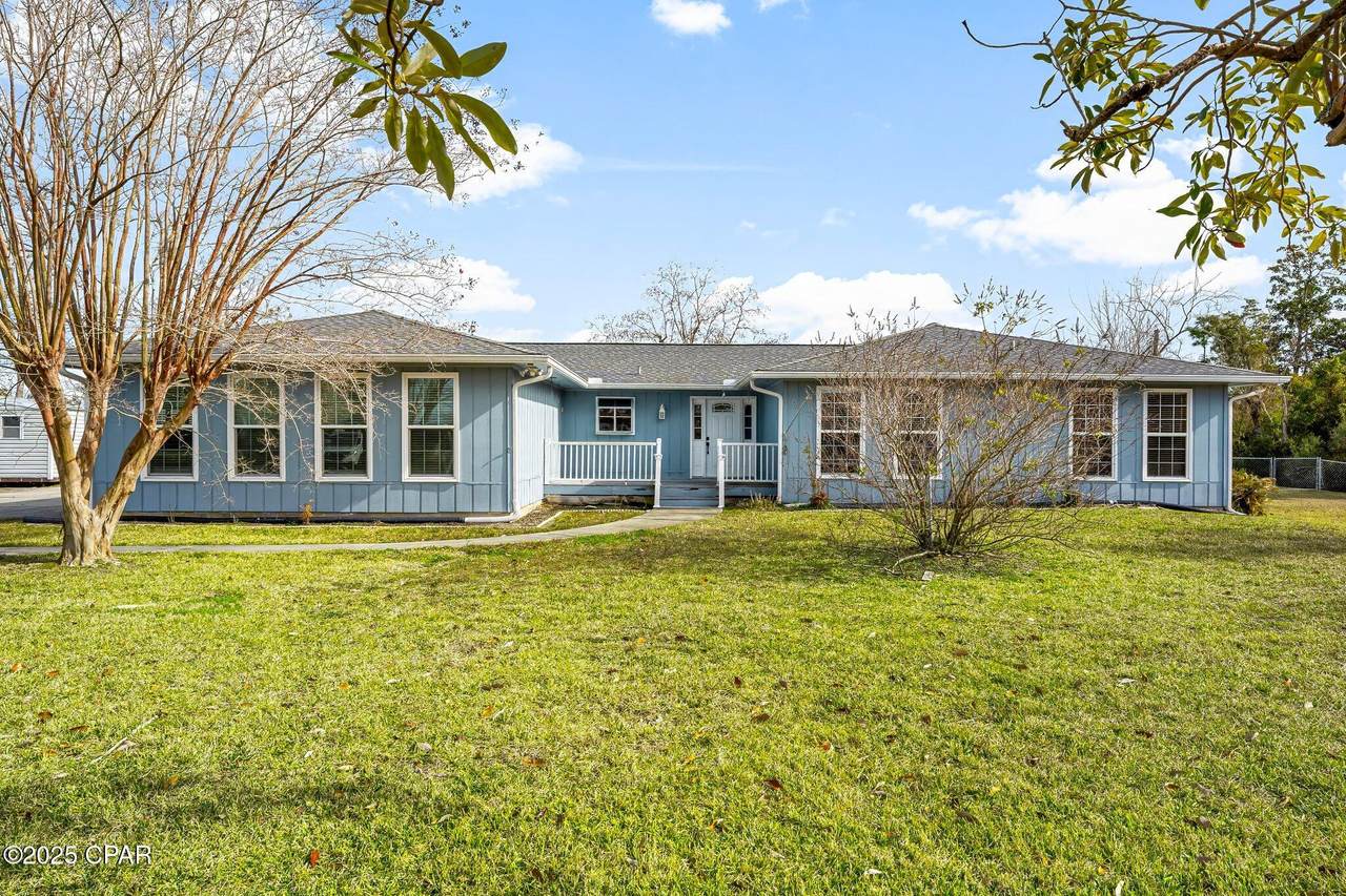 917 Plantation Drive - Photo 1