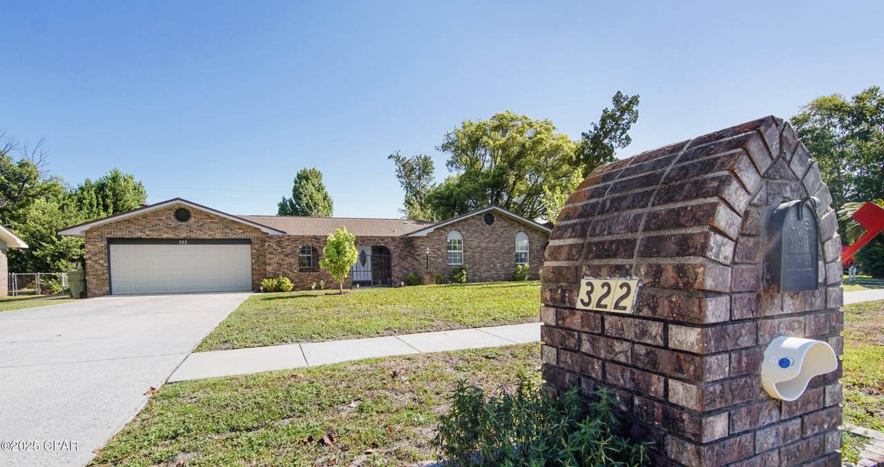 322 Floyd Drive - Photo 1