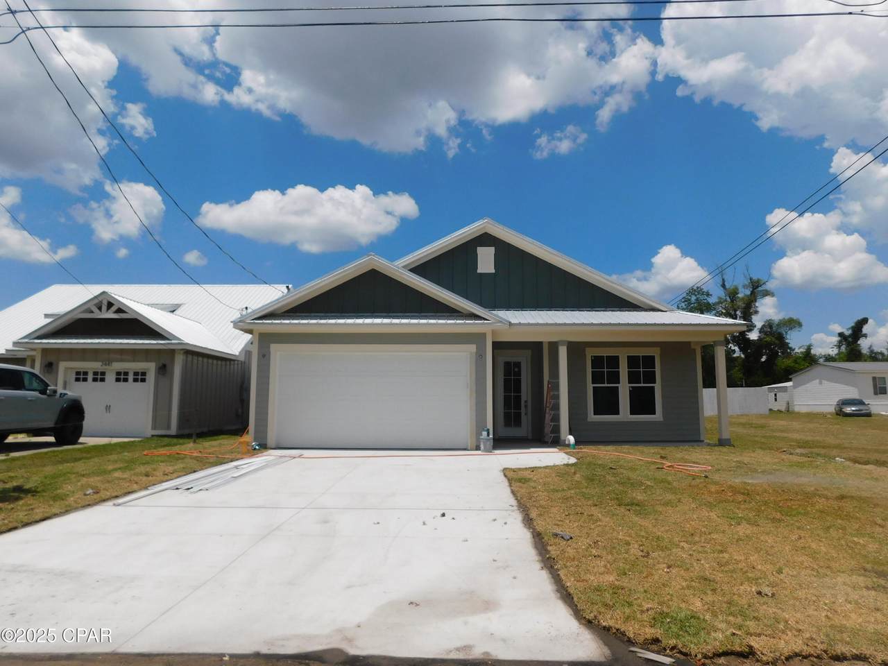 2445 Mercedes Avenue - Photo 1