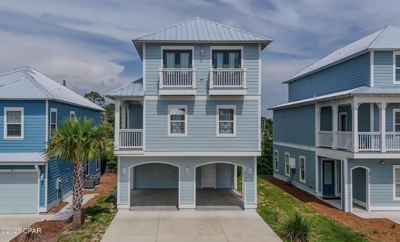 2709 Lagoon Manor Drive - Photo 1