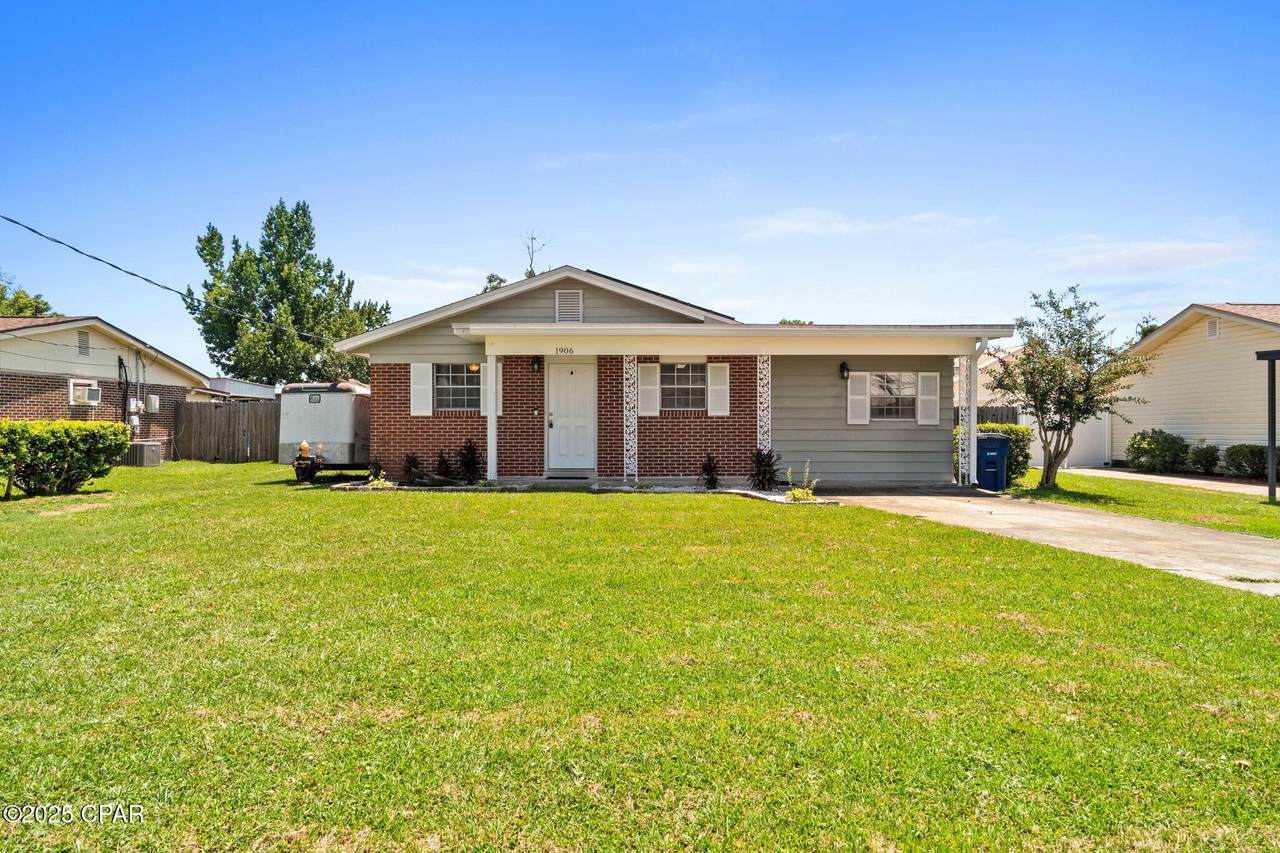 1906 Chestnut Avenue - Photo 1