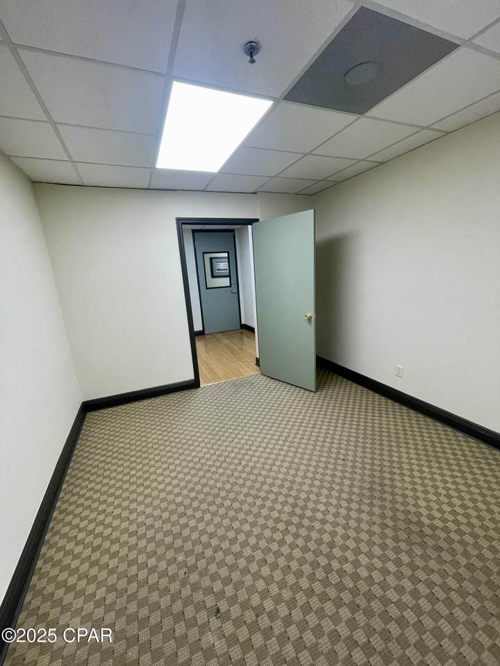 2605 Thomas Drive - Photo 1