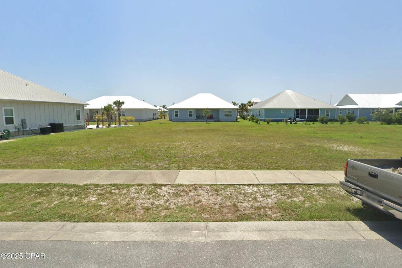 105 St. Christopher Street - Photo 1