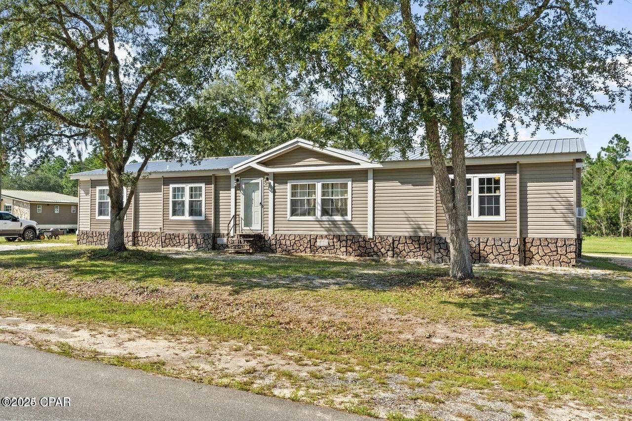 7136 Providence Church Road - Photo 1