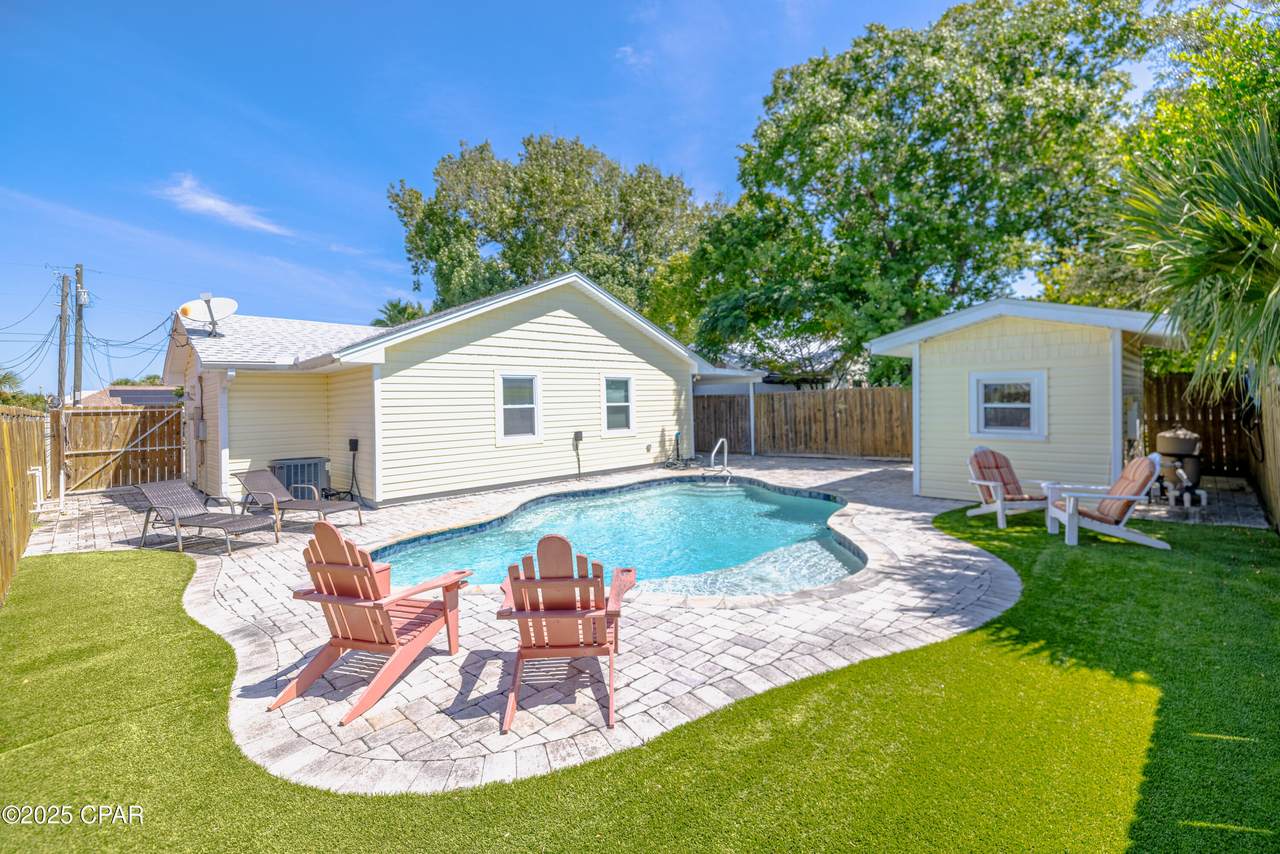 123 Oleander Circle - Photo 1