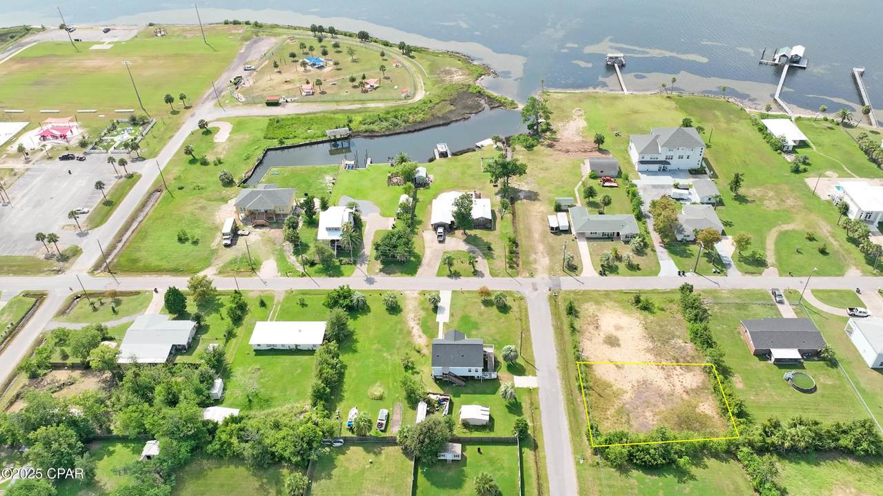 1006 W. 3rd Street - Photo 1