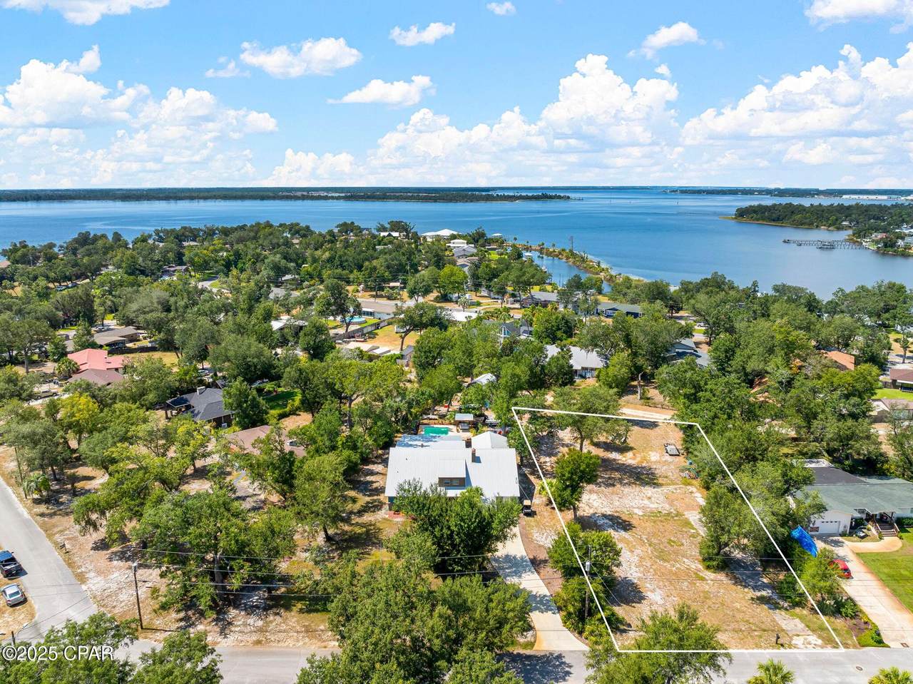 1420 Parkway Drive - Photo 1