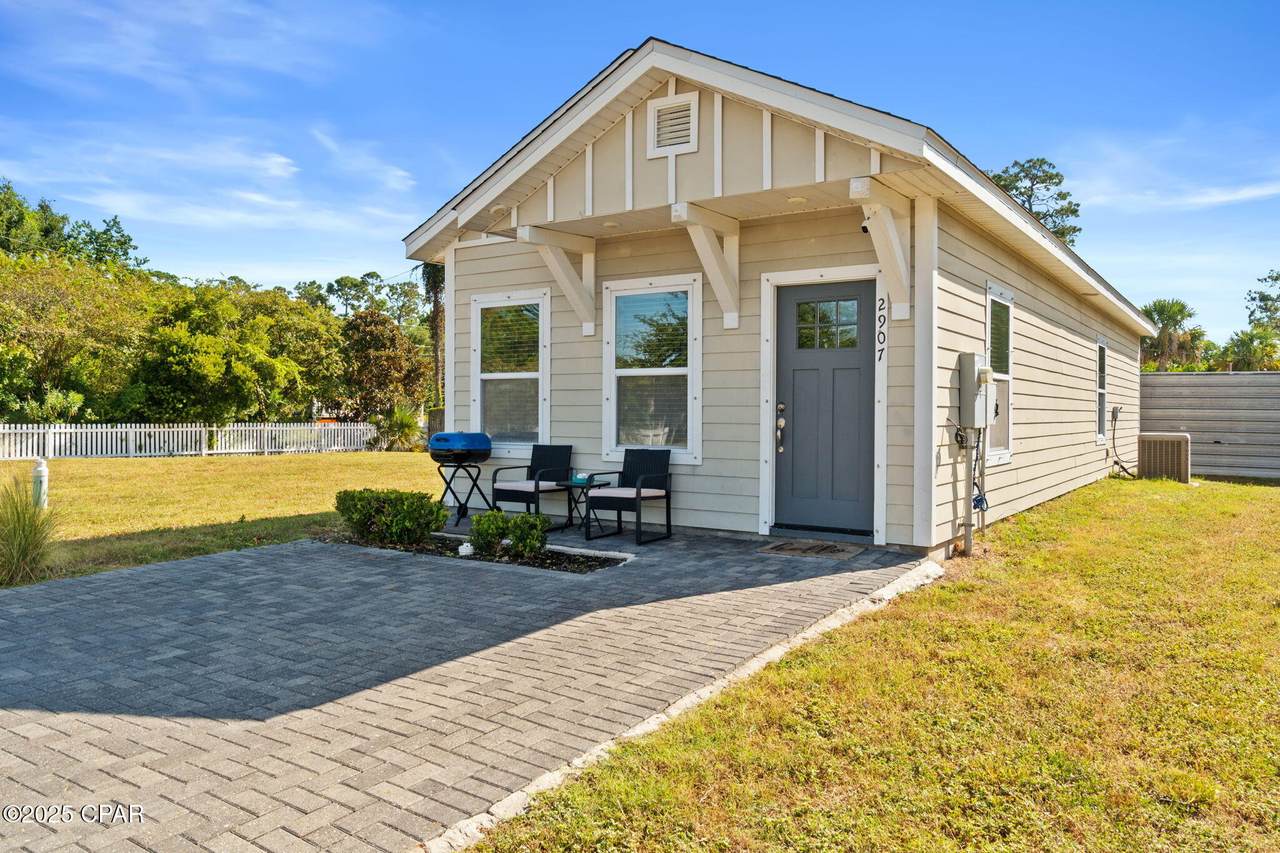 2907 Sarah Jean Court - Photo 1