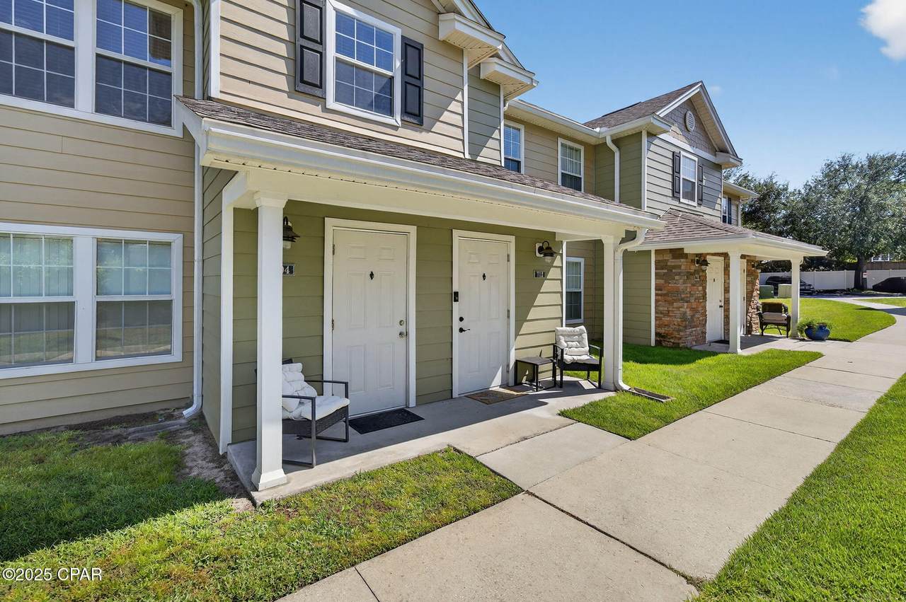 712 Lighthouse Road - Photo 1