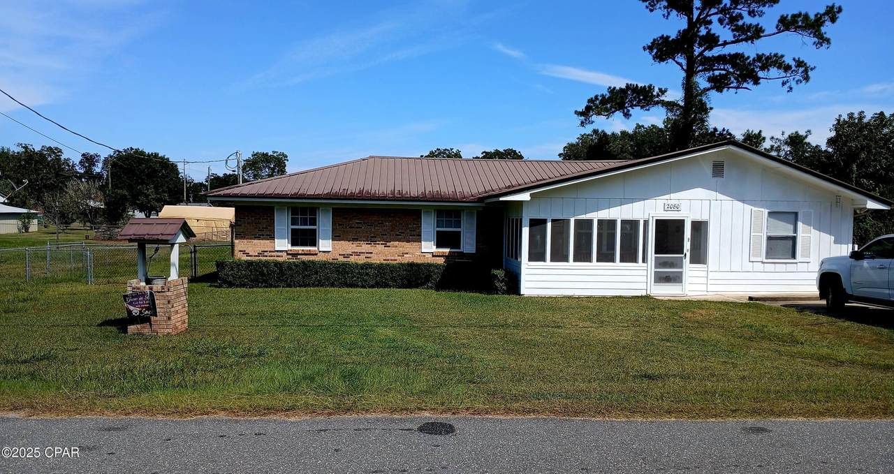 2080 Gorrie Avenue - Photo 1