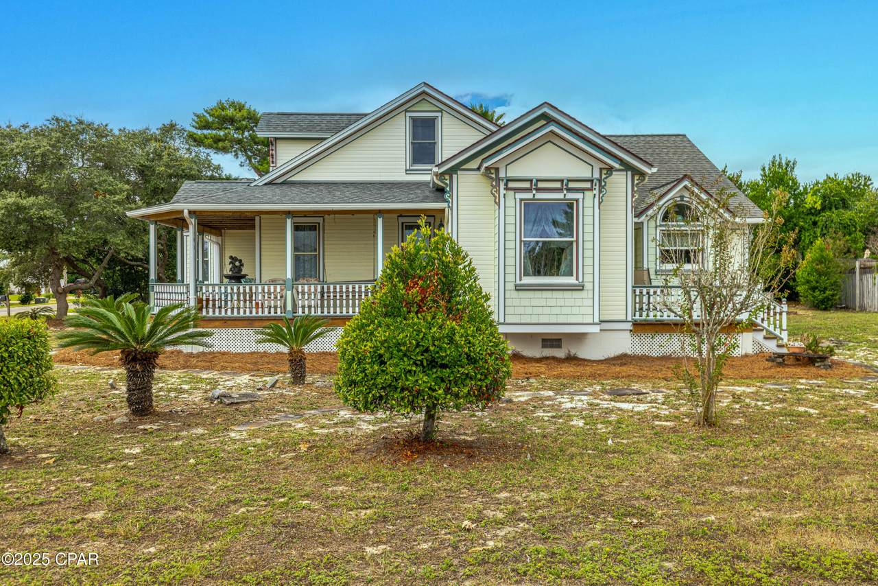 21902 Sunnyside Lane - Photo 1