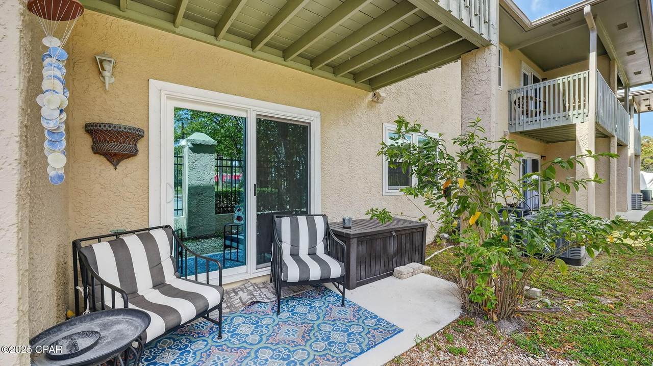 134 Damon Circle - Photo 1