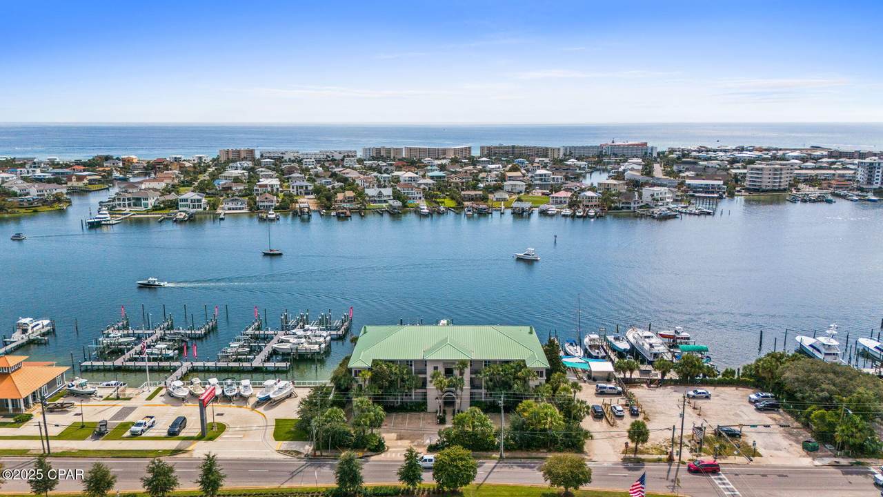 602 Harbor Blvd - Photo 1