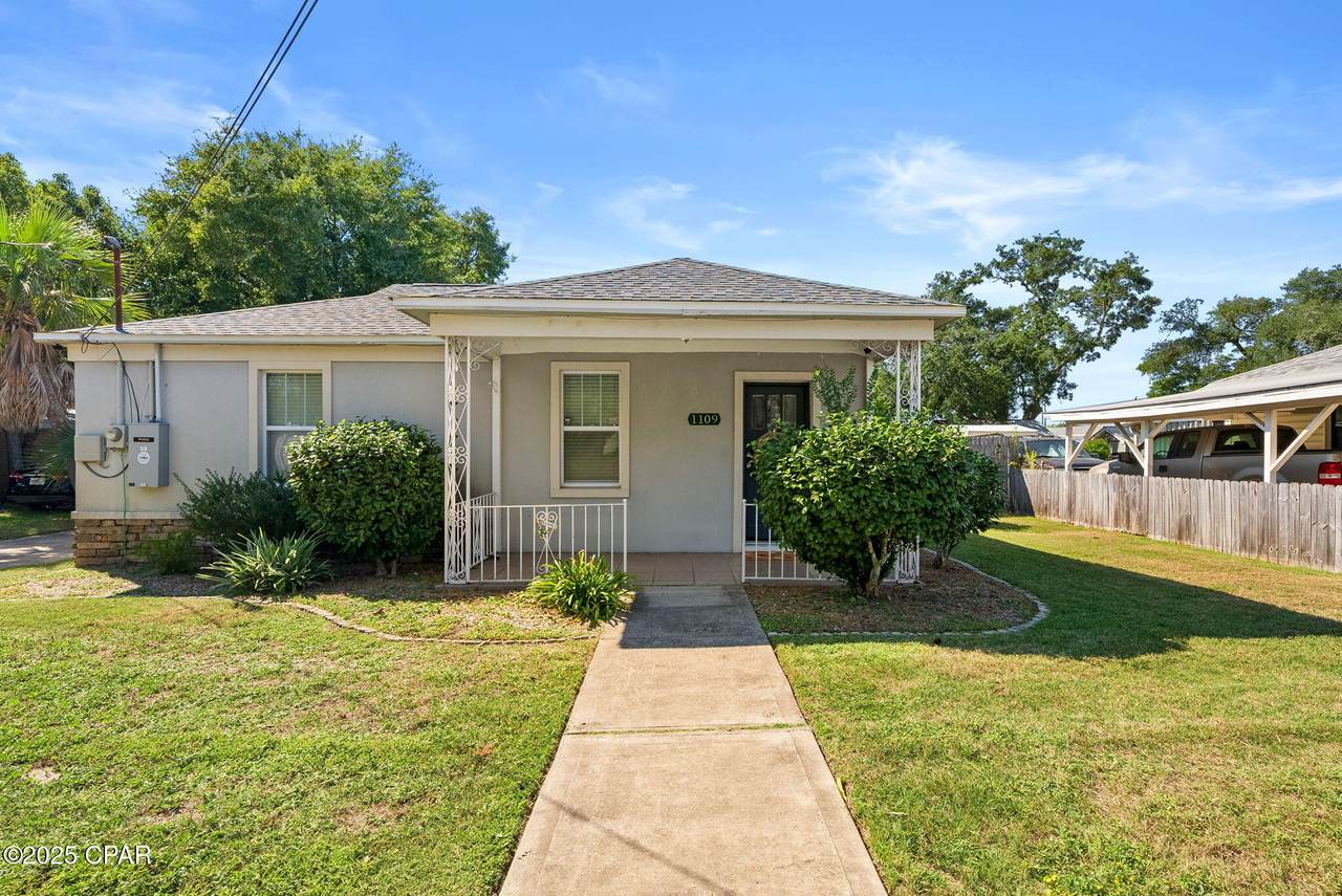 1109 Frankford Avenue - Photo 1