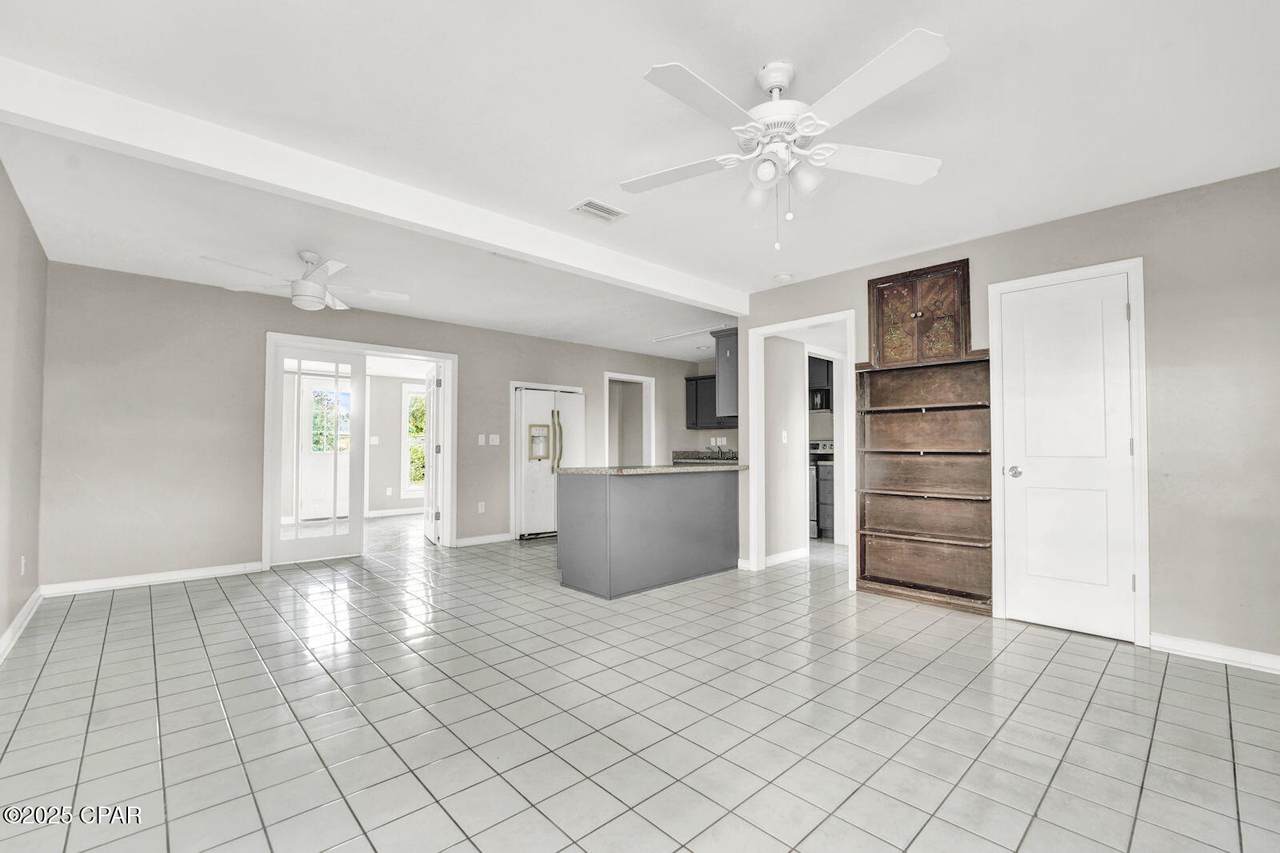 21 3rd Court - Photo 1